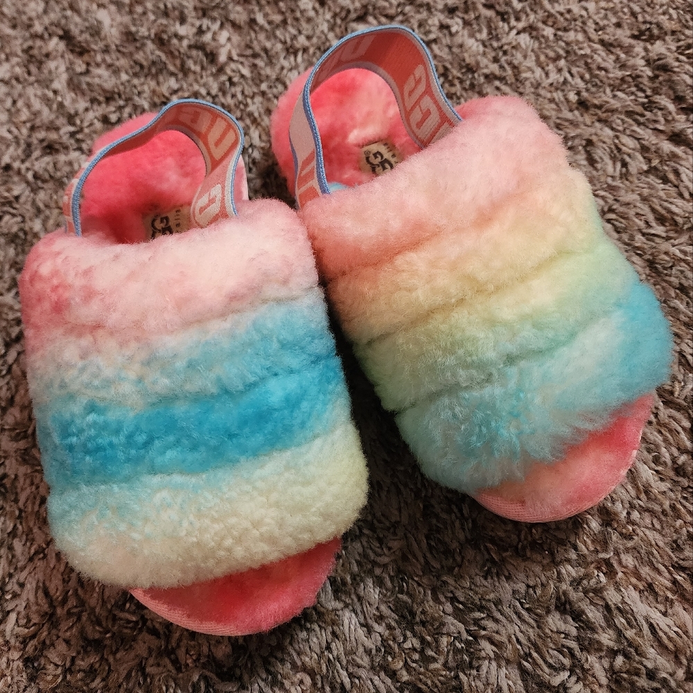 UGG Australia small girl kid slippers size 32